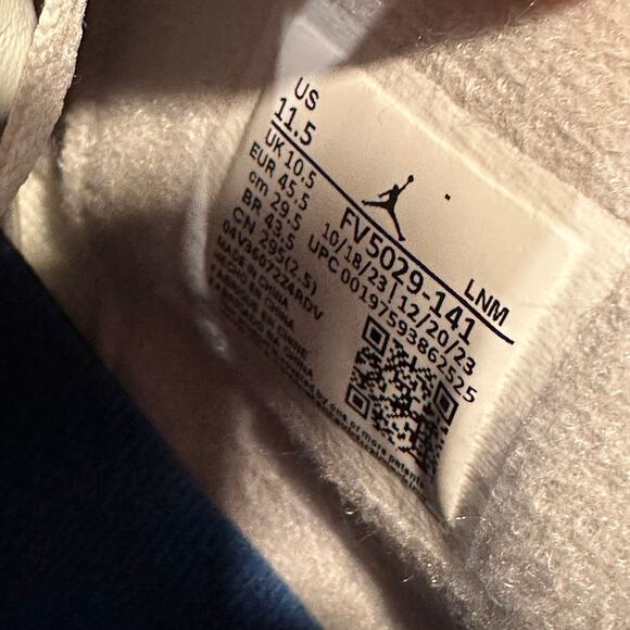 Jordan 4 Retro Military Blue (2024) - Size 11.5 - Brand New - Picture 6 of 7